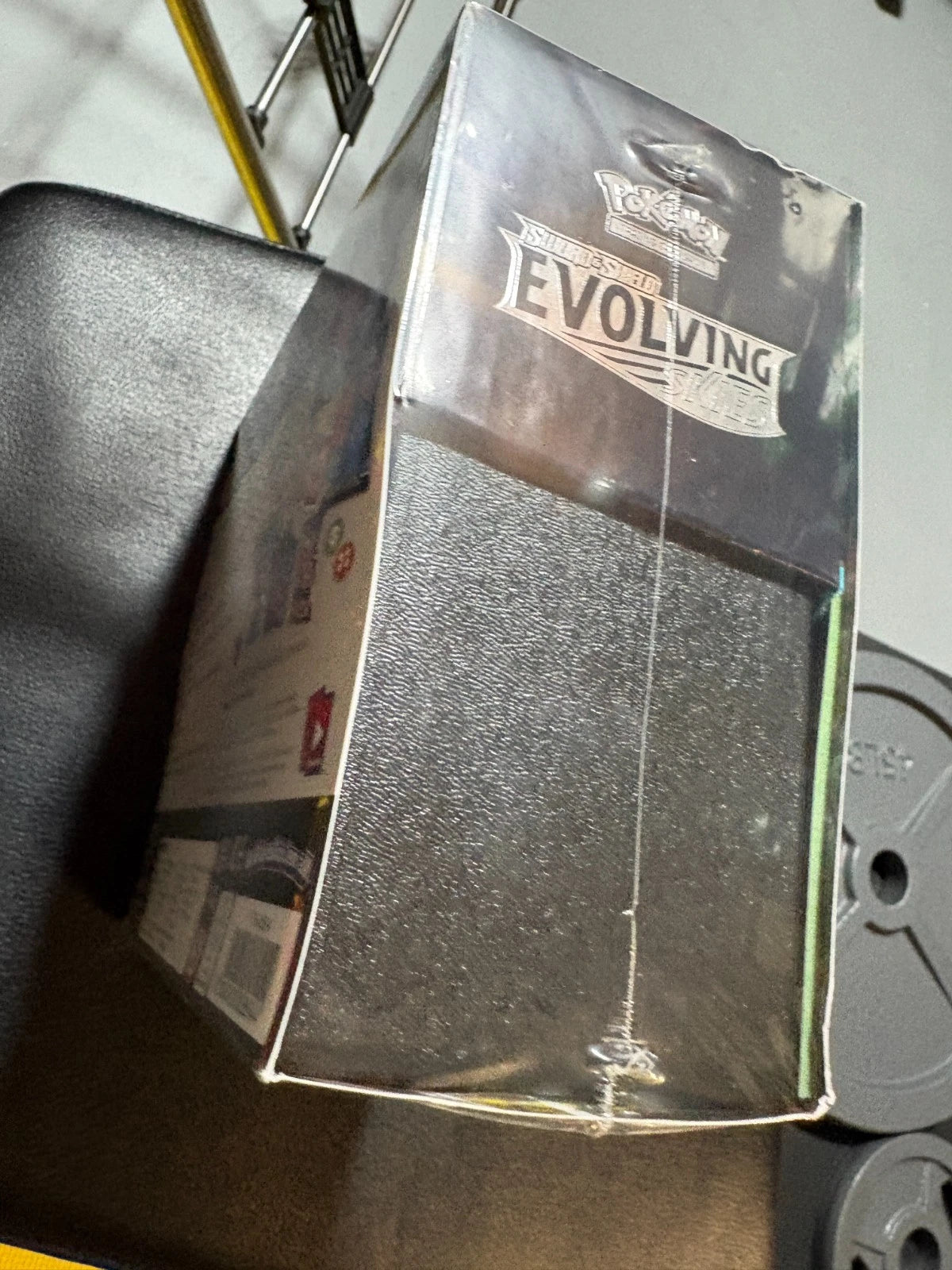 Pokemon TCG Sword and Shield Evolving Skies Elite Trainer Box ETB Sealed